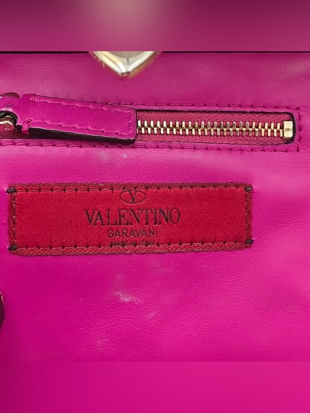 Valentino Garavani Fushia Rock Stud 2-Way Small Tote Gold Hardware (EUC)COA💖 - Picture 7 of 11
